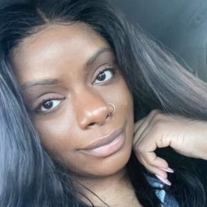 Meet your Posher, Bianca